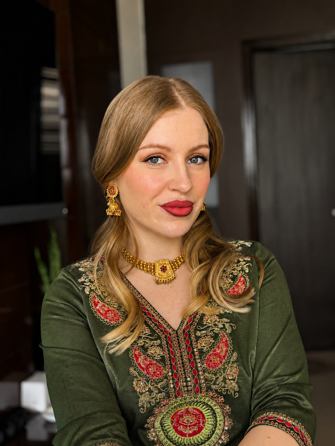 Bridal makeup look 9 by Tanya Thakur